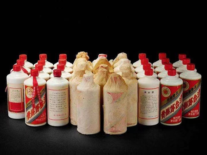 沙湖原种场日照岚山回收酒价格哪里回收(附近上门回收茅台酒）?